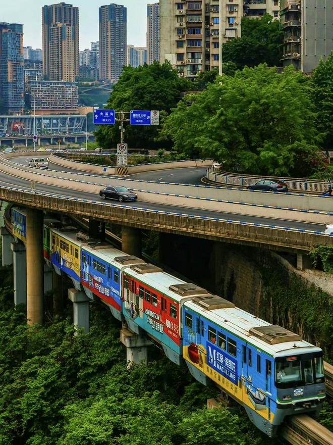 天三晚景点+交通住宿+美食一篇全搞定电子pg2025重庆攻略最新版:四(图4) 天三晚景点+交通住宿+美食一篇全搞定电子pg2025重庆攻略最新版:四(图4)